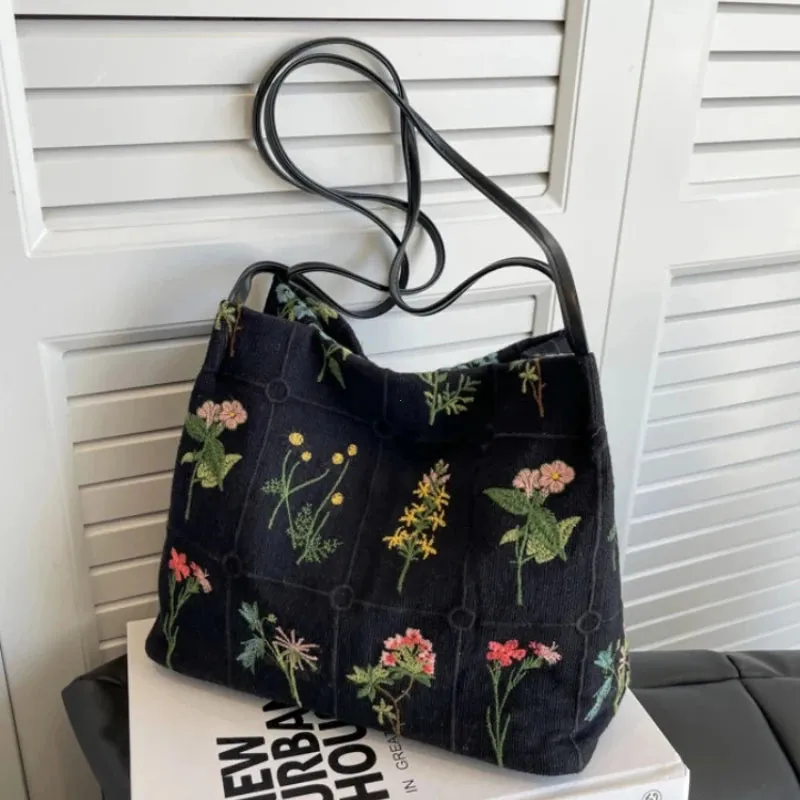 Vvsha Large-capacity Embroidered Tote Bag Women Summer Trendy Cloth Bag Niche Embroidery Shoulder Bag Texture Bucket Bags Canvas Bags